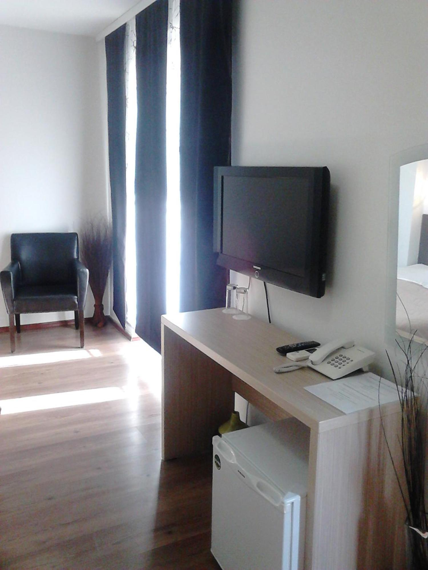 Prenociste Konstantin 2008 Hotell Ni Rum bild