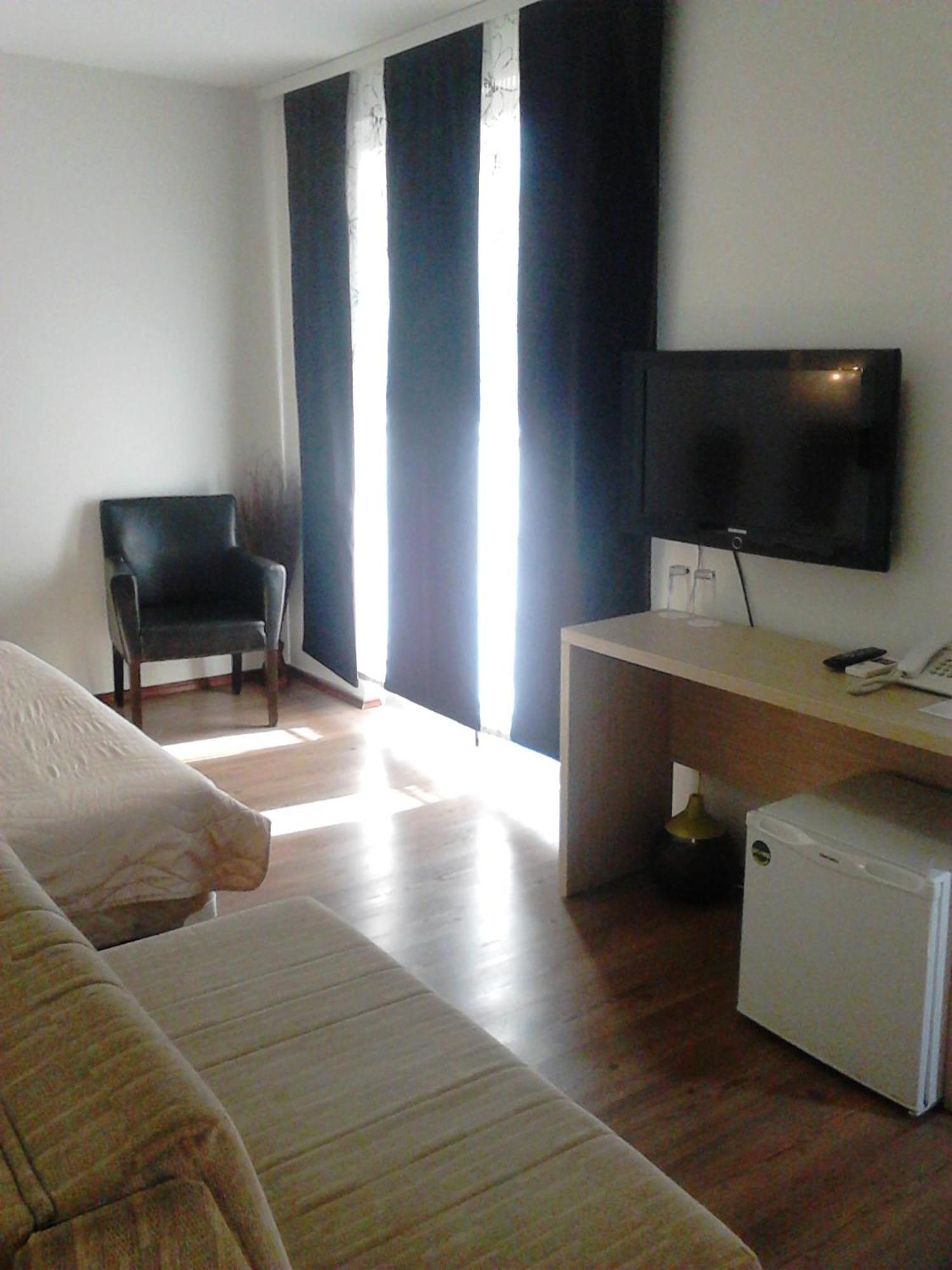 Prenociste Konstantin 2008 Hotell Ni Rum bild
