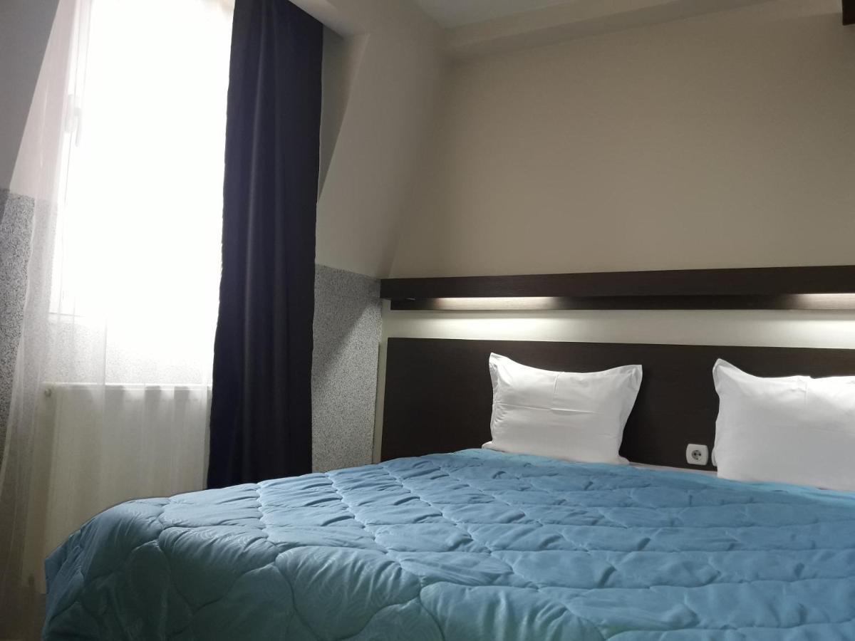 Prenociste Konstantin 2008 Hotell Ni Exteriör bild