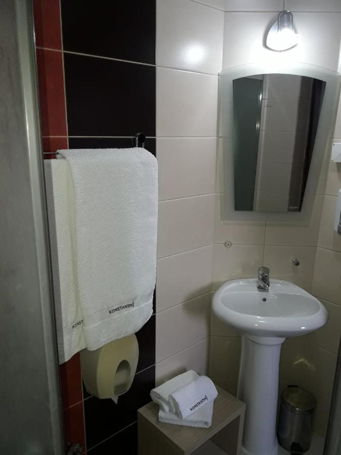 Prenociste Konstantin 2008 Hotell Ni Exteriör bild