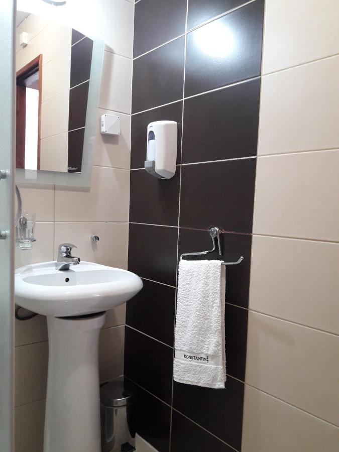 Prenociste Konstantin 2008 Hotell Ni Exteriör bild