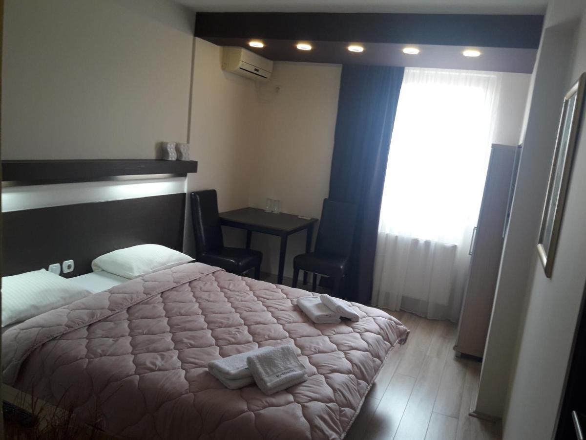 Prenociste Konstantin 2008 Hotell Ni Exteriör bild