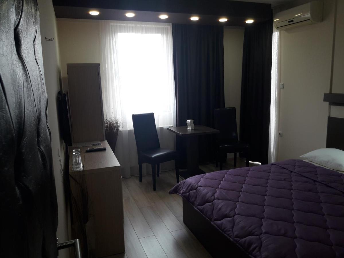 Prenociste Konstantin 2008 Hotell Ni Exteriör bild