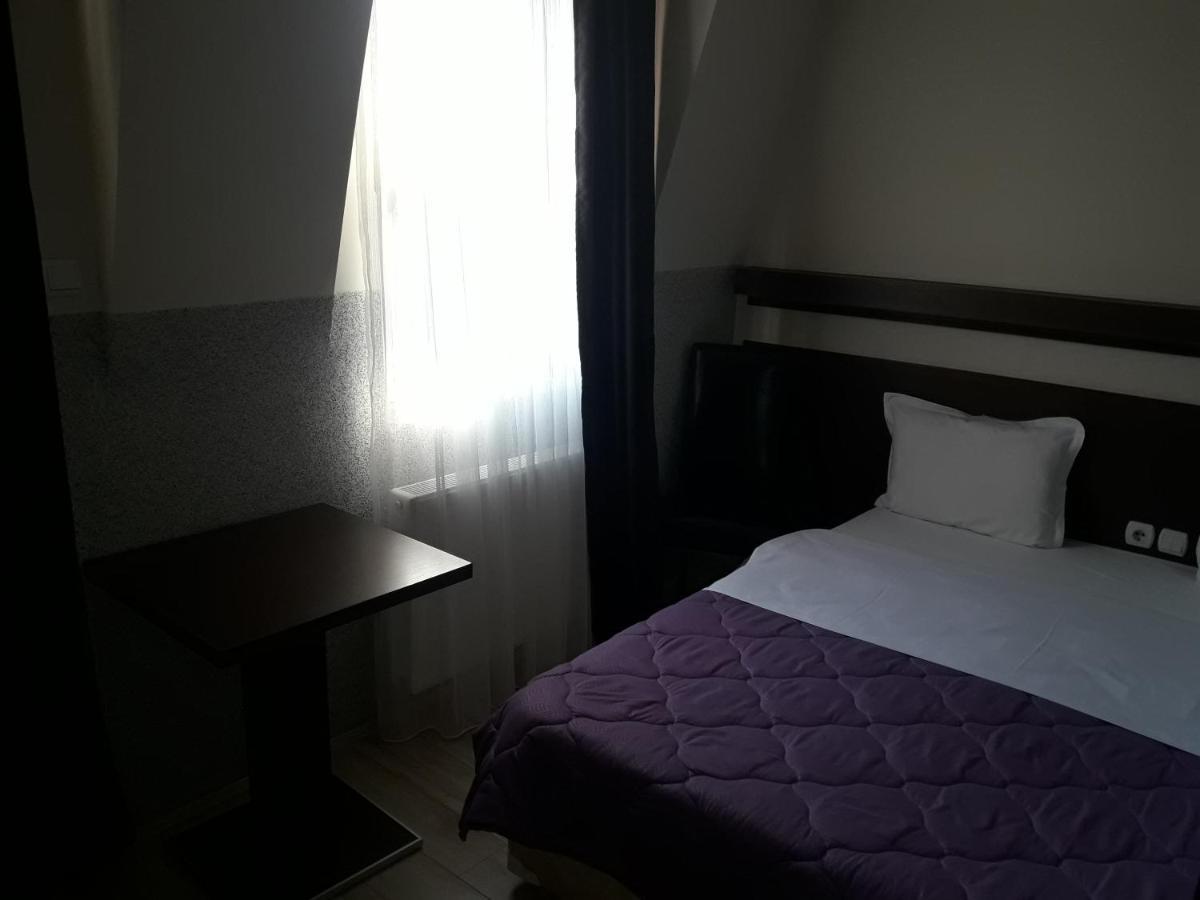 Prenociste Konstantin 2008 Hotell Ni Exteriör bild
