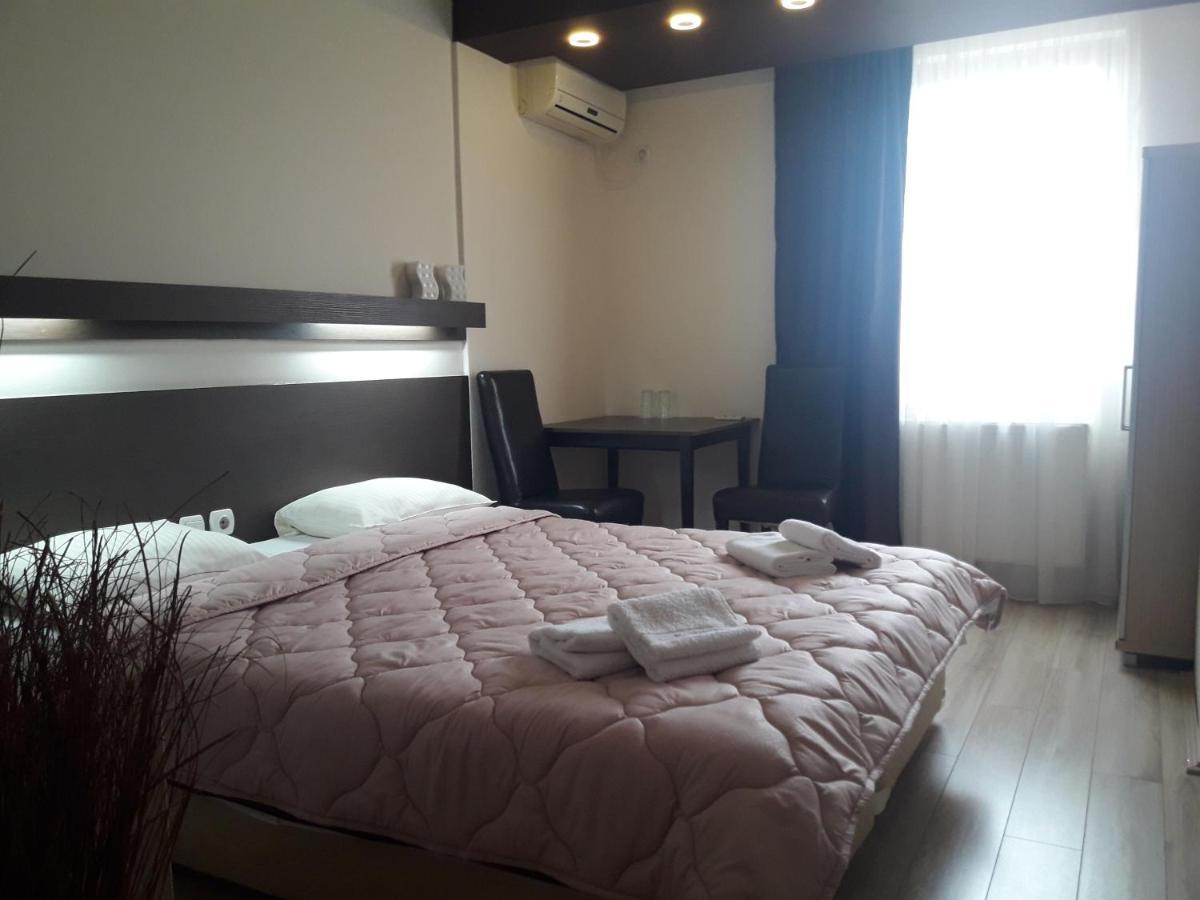 Prenociste Konstantin 2008 Hotell Ni Exteriör bild